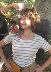 Milana Vayntrub