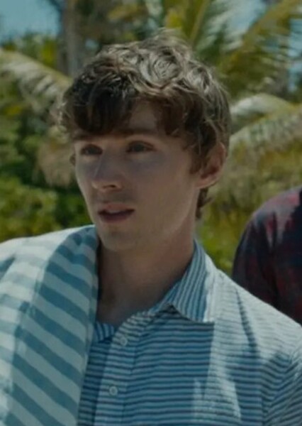 Miles Heizer photo