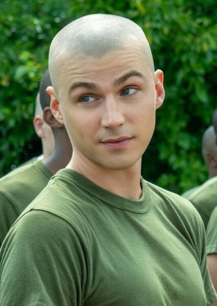 Miles Heizer photo