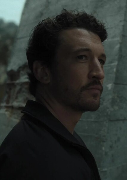 Miles Teller photo