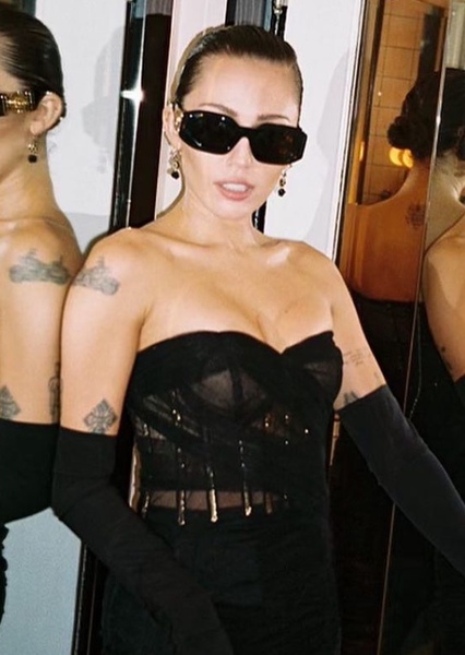 Miley Cyrus photo