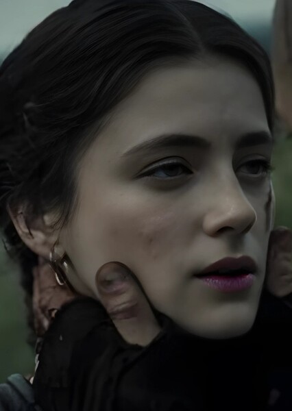 Millie Brady photo
