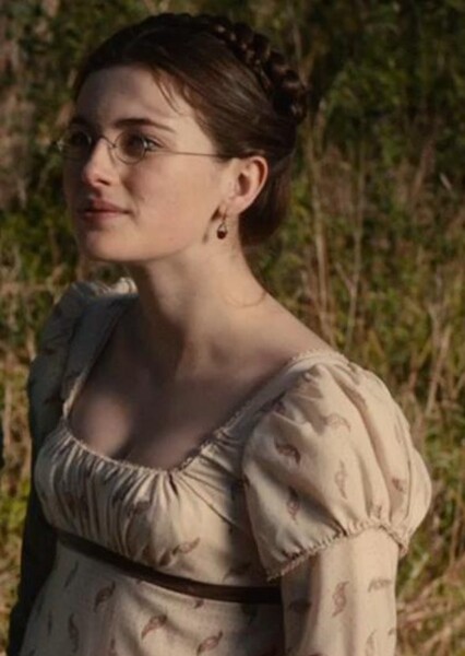 Millie Brady photo