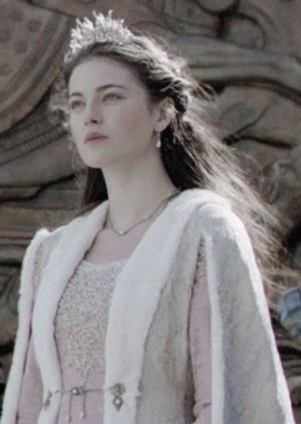 Millie Brady photo