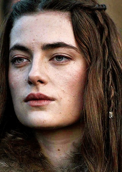 Millie Brady photo