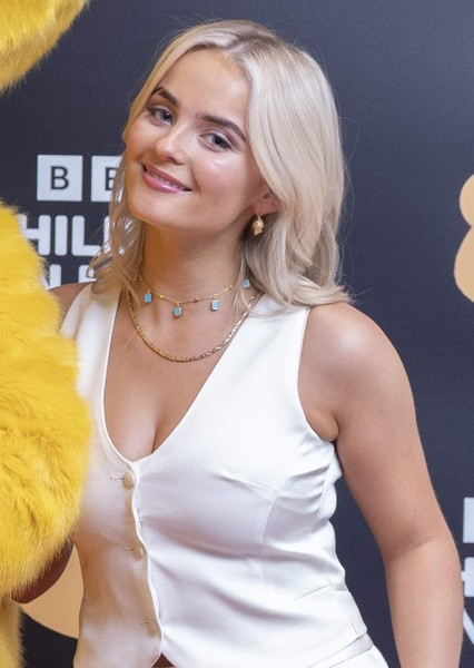 Millie Gibson photo