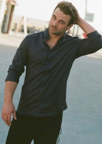 Milo Gibson photo