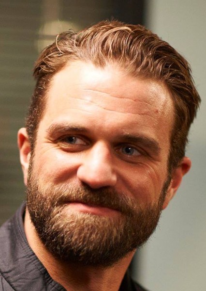 Milo Gibson photo