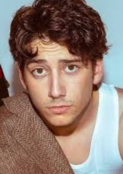 Milo Manheim photo
