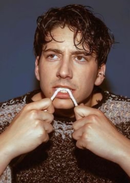 Milo Manheim photo