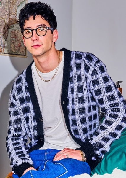 Milo Manheim photo