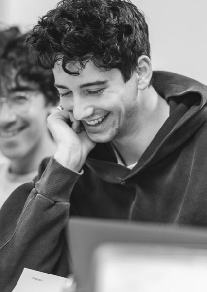 Milo Manheim photo