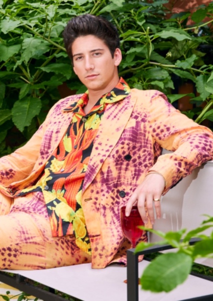 Milo Manheim photo
