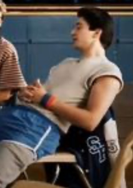 Milo Manheim photo