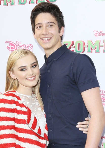 Milo Manheim photo