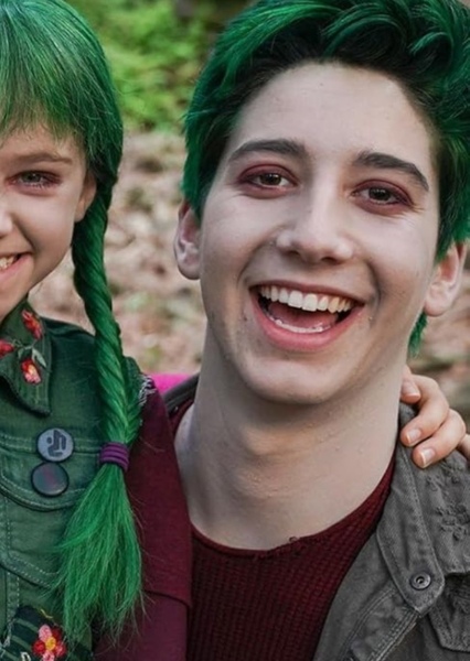 Milo Manheim photo