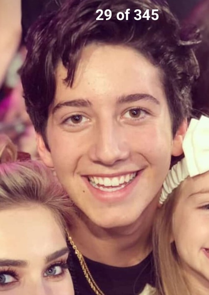Milo Manheim photo