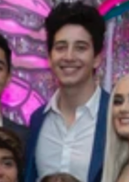 Milo Manheim photo
