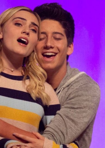 Milo Manheim photo