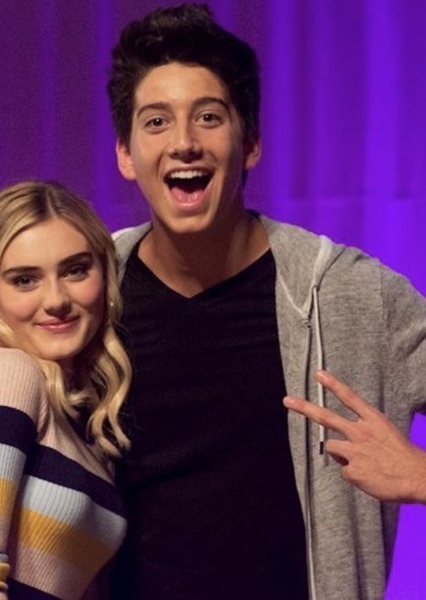 Milo Manheim photo