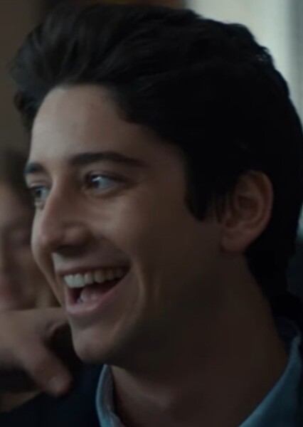 Milo Manheim photo