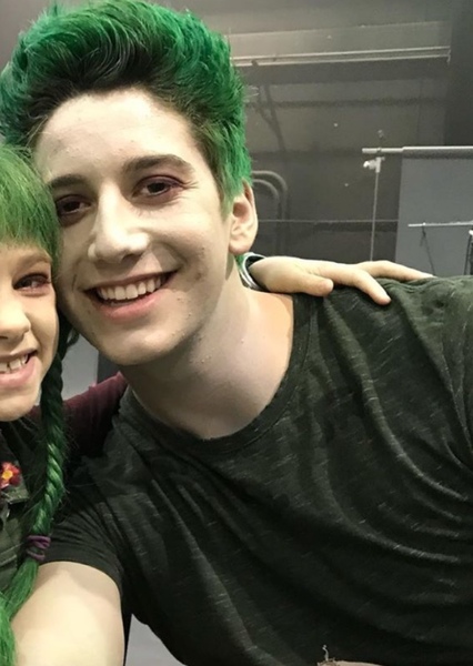 Milo Manheim photo