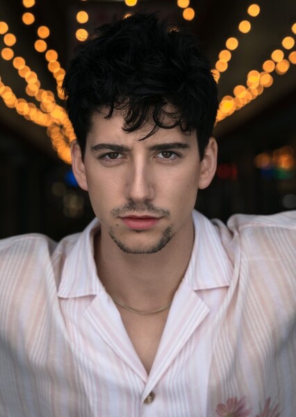 Milo Manheim photo