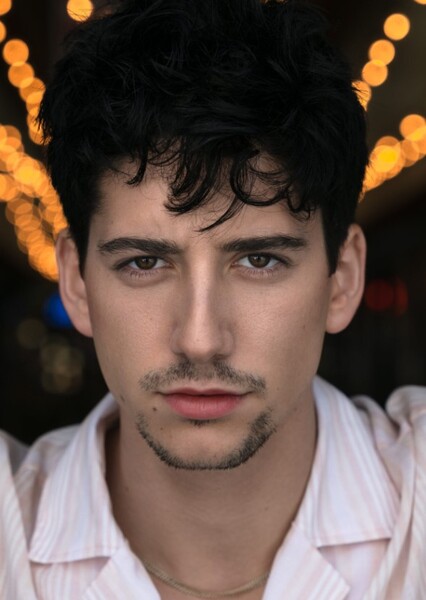 Milo Manheim photo
