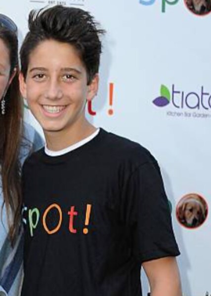 Milo Manheim photo