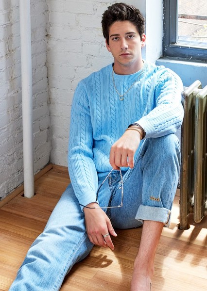 Milo Manheim photo