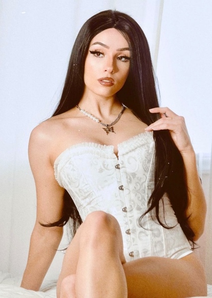 Mimi Semaan photo
