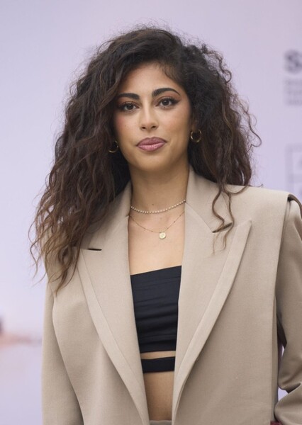 Mina El Hammani photo