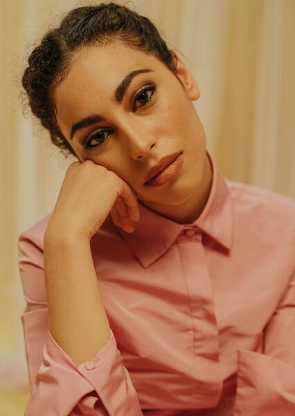 Mina El Hammani photo