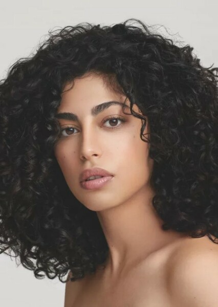 Mina El Hammani photo