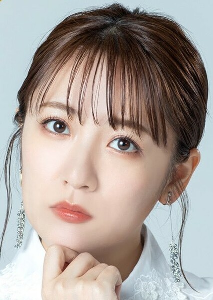 Minami Takahashi photo