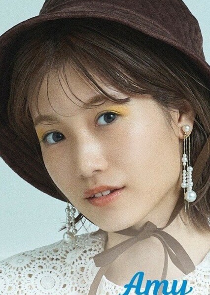 Mio tomonaga photo