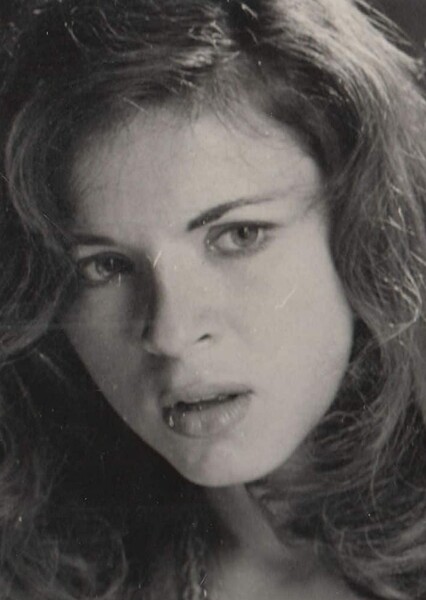 Mira Furlan photo