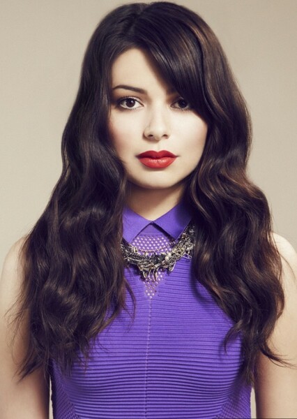 Miranda Cosgrove photo