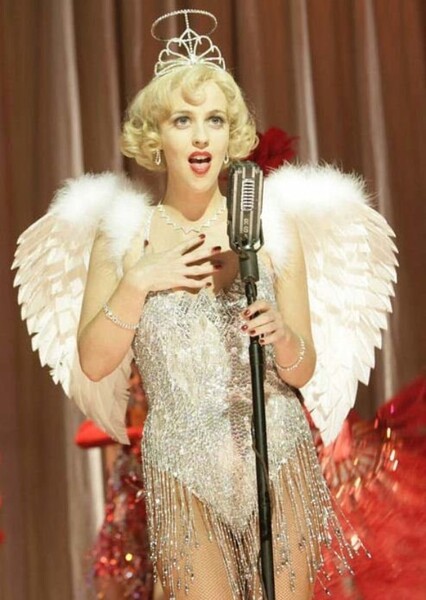 Miranda Raison photo