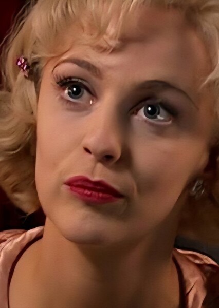 Miranda Raison photo