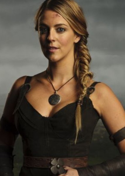 Miranda Raison photo