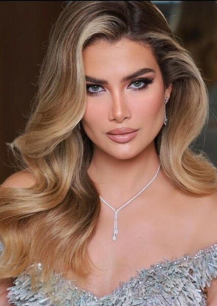 Mireia Lalaguna photo