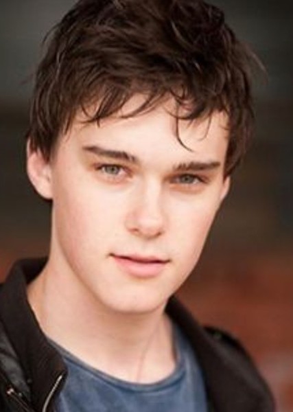Mitchell Hope photo