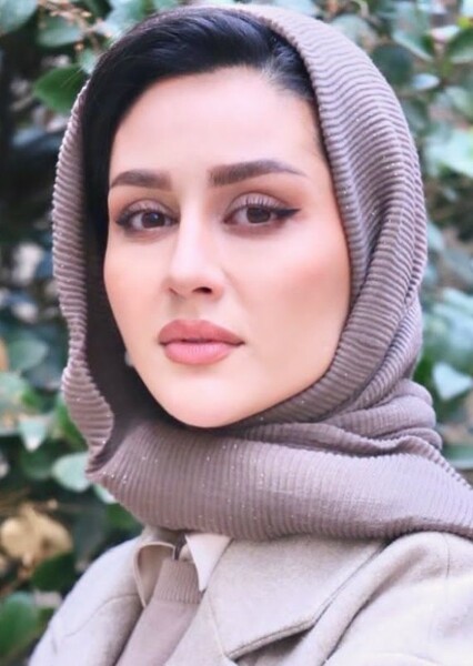 Mitra Rafee photo