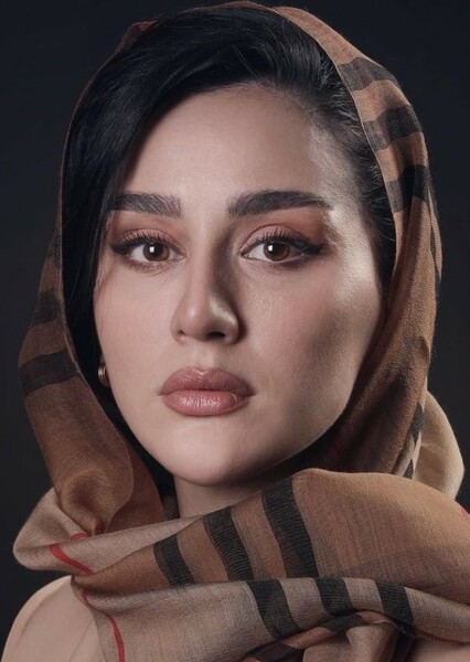 Mitra Rafee photo