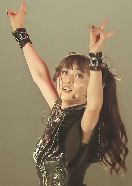 Moa Kikuchi photo