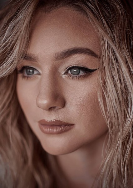 Mollee Gray photo