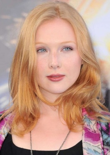 Molly C. Quinn photo