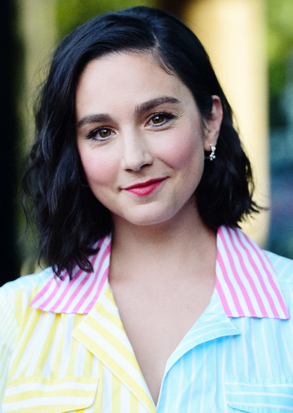 Molly Ephraim photo