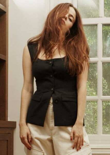 Molly Gordon